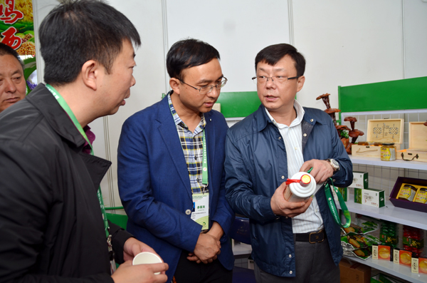 我县参展团参展第5届黑龙江绿博会